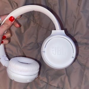 JBL Tune 500BT Wireless Headphones